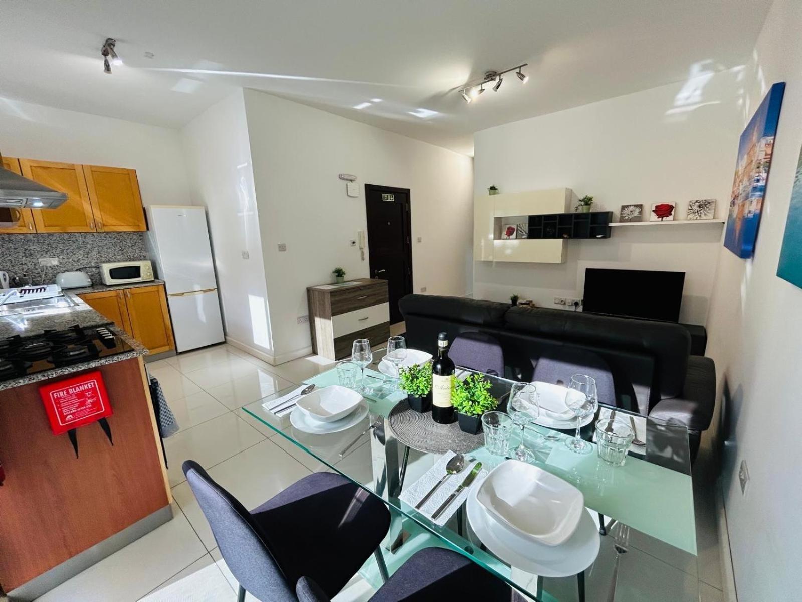 Tjs 3 * Gzira