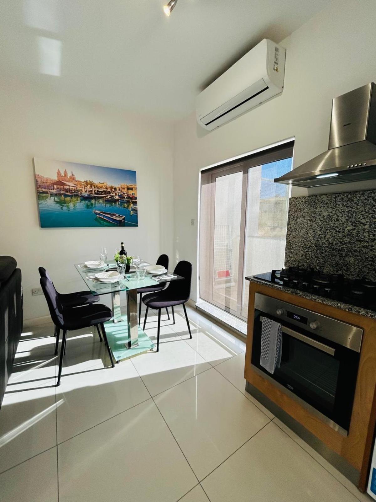 Tjs 3 Apartament